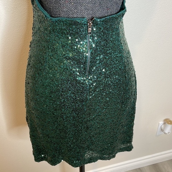 Speechless Bodycon Green Shiny Mini Dress Holiday Size 13 - Picture 8 of 9